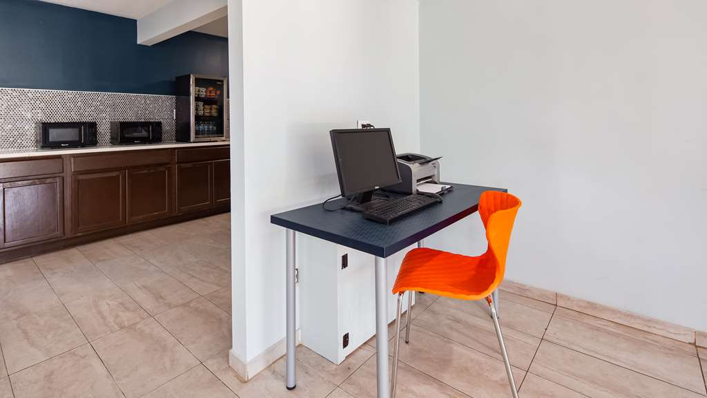 Фото SureStay Hotel by Best Western Olathe