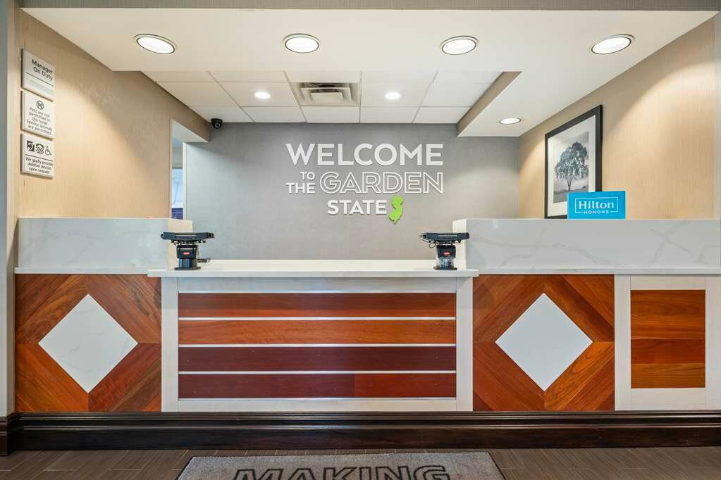 Фото Hampton Inn Ridgefield Park
