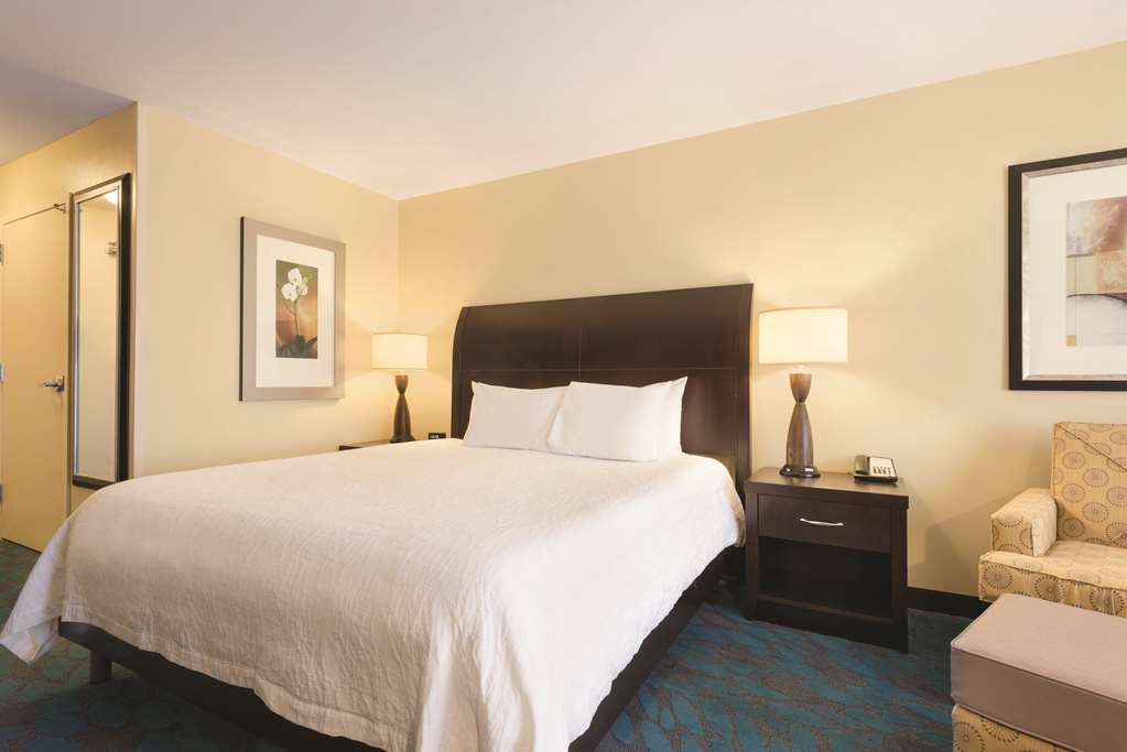 Фото Hilton Garden Inn Fargo