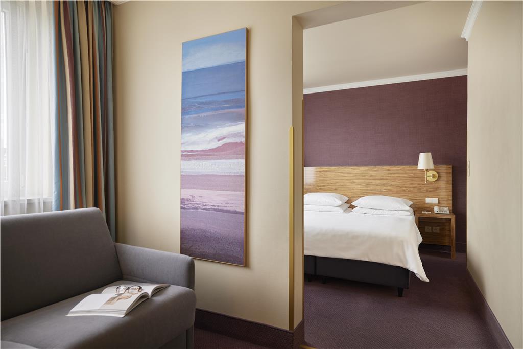 Фото Best Western Raphael Hotel Altona