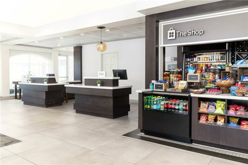 Гостиница Hilton Garden Inn Ontario/Rancho Cucamonga в Онтарио