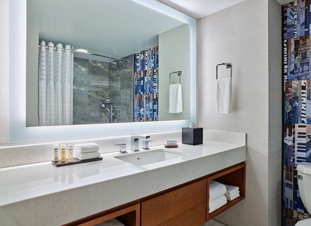 Фото Embassy Suites by Hilton Washington D. C. – Convention Center