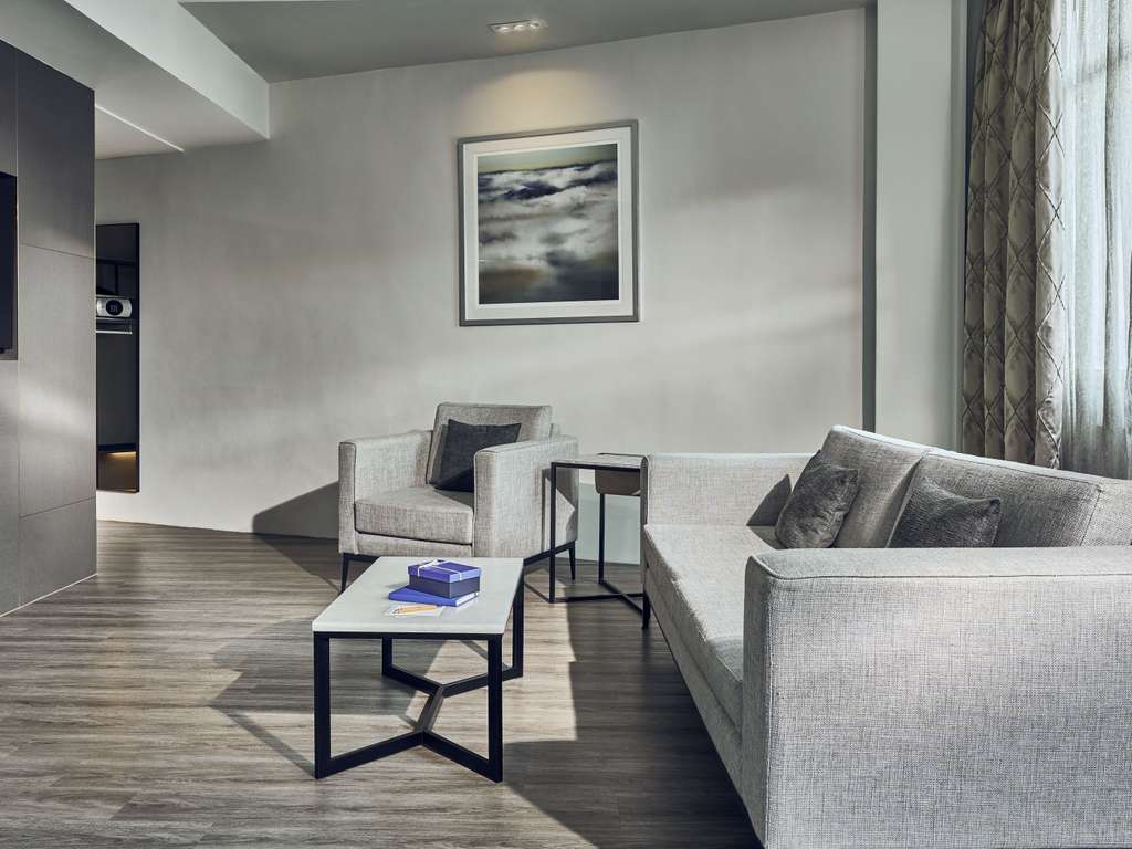 Фото Novotel Singapore on Kitchener