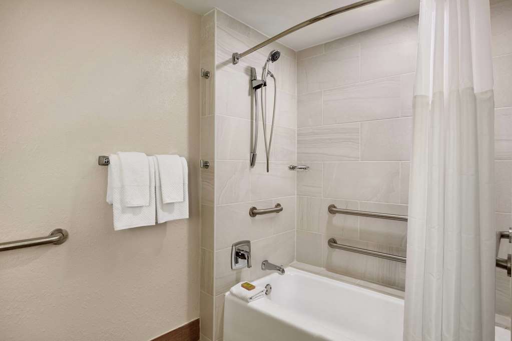 Фото Doubletree by Hilton Orlando Downtown