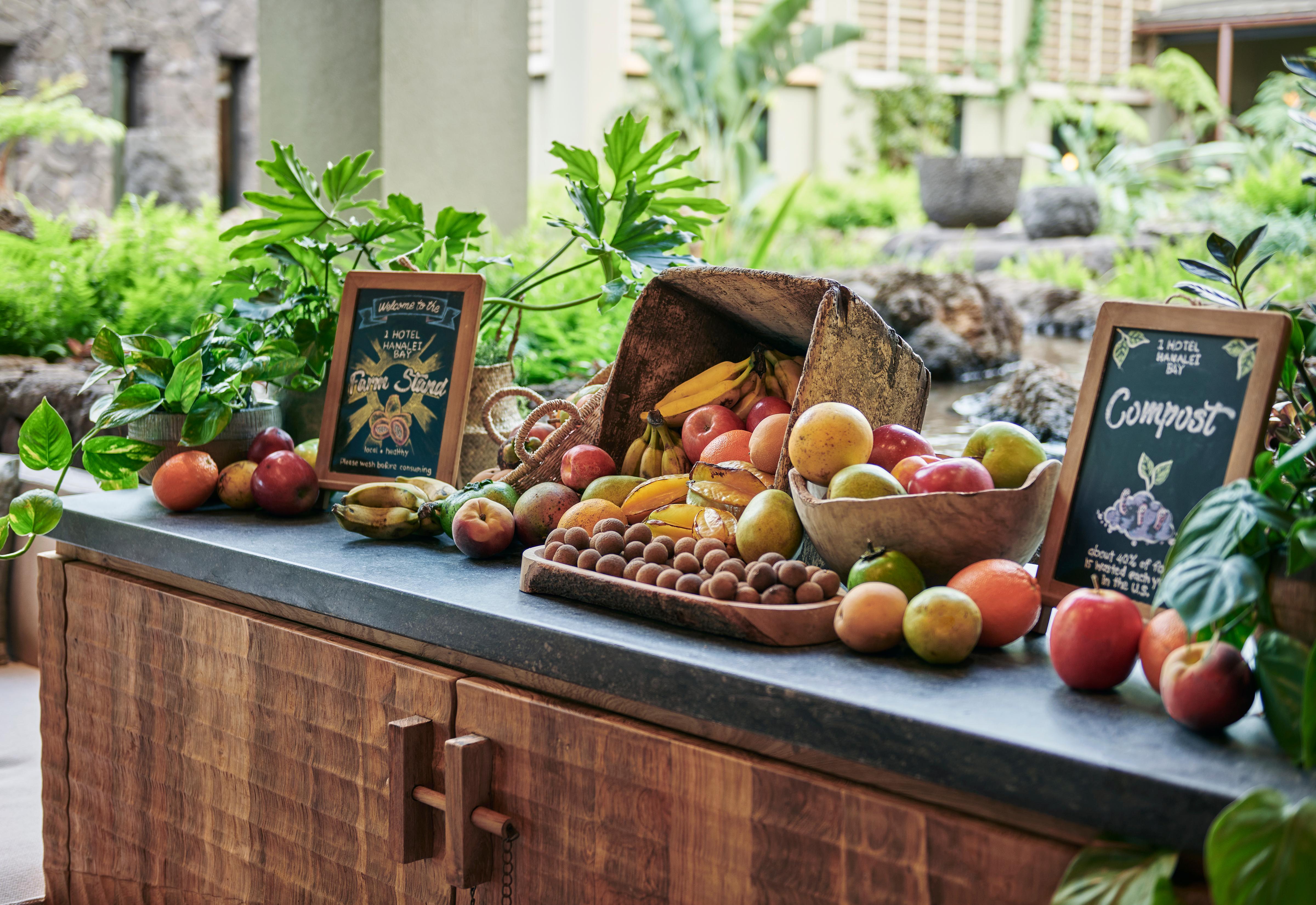 Фото 1 Hotel Hanalei Bay