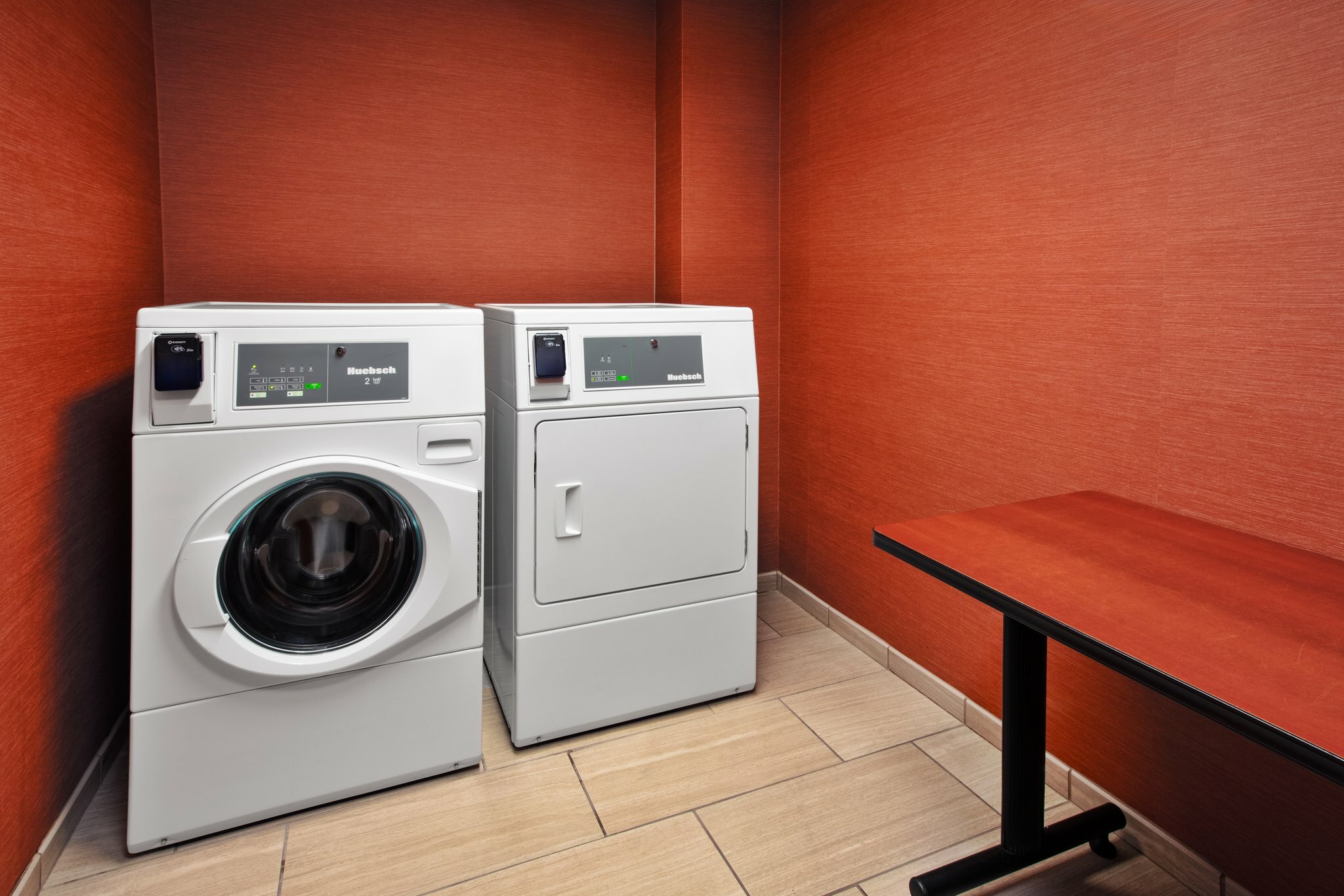 Фото Holiday Inn Express Hotel & Suites Grand Rapids-North, an Ihg Hotel