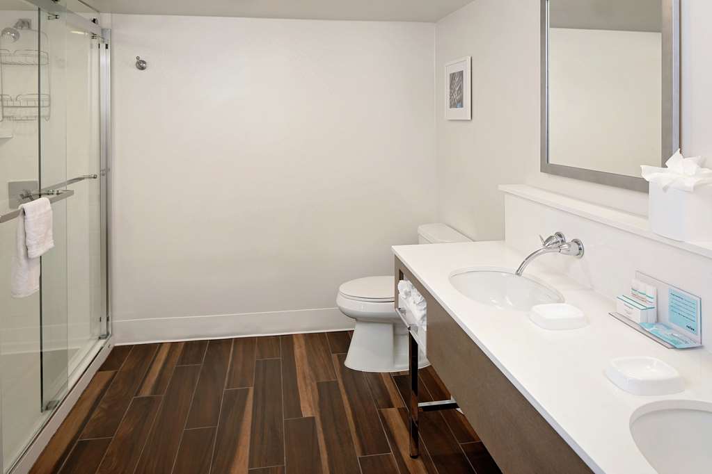 Фото Hampton Inn Louisville Downtown
