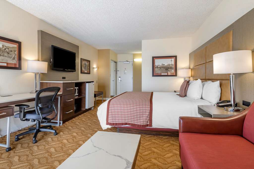 Фото Best Western Plus Thousand Oaks Inn