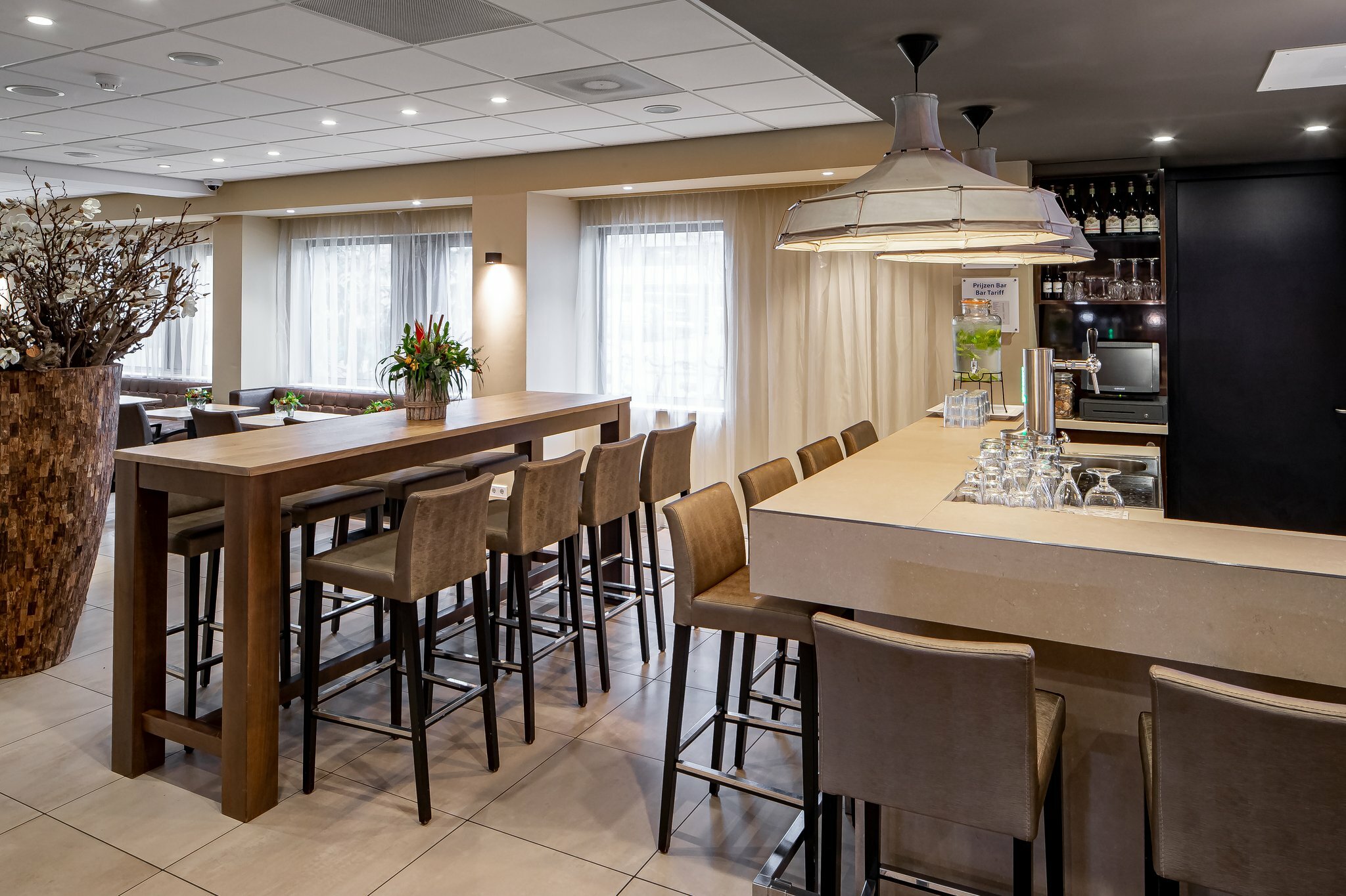 Фото Holiday Inn Express Amsterdam - South, an Ihg Hotel