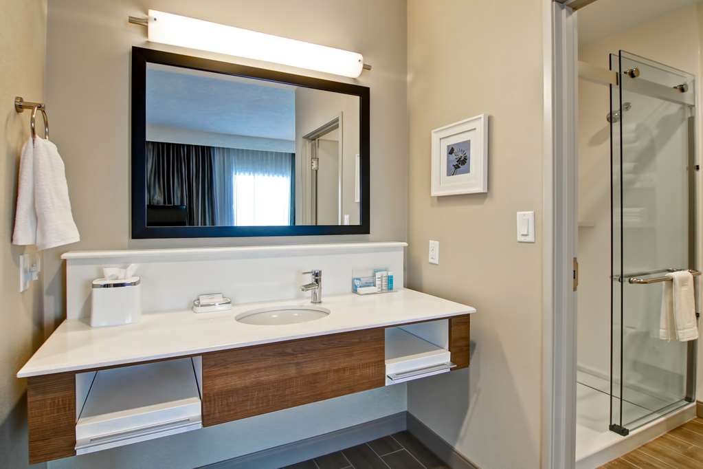 Фото Hampton Inn & Suites by Hilton Grande Prairie
