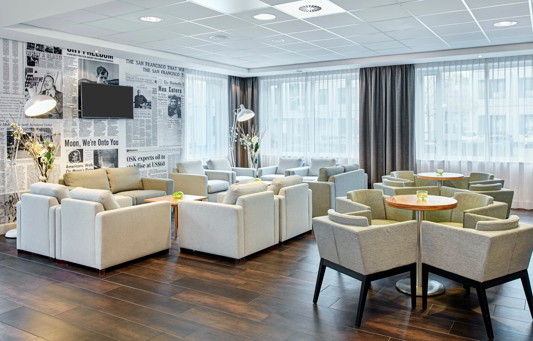 Фото Holiday Inn Express Amsterdam - Schiphol, an Ihg Hotel