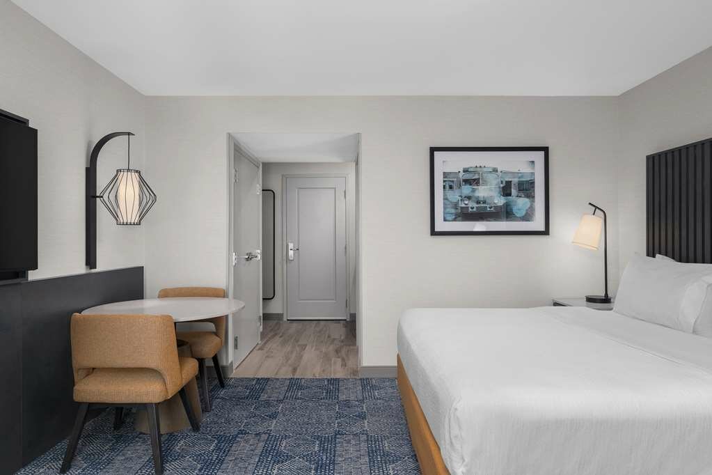 Фото Embassy Suites by Hilton El Paso
