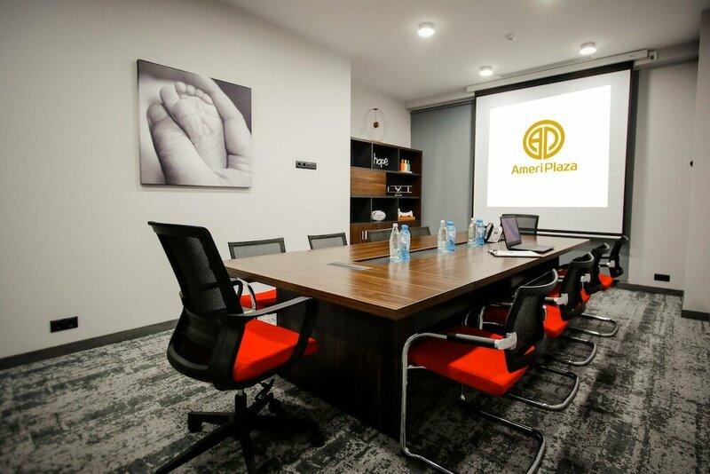 Фото Ameri Plaza