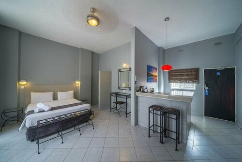 Гостиница № 1 Hotel Samora Machel Harare в Хараре