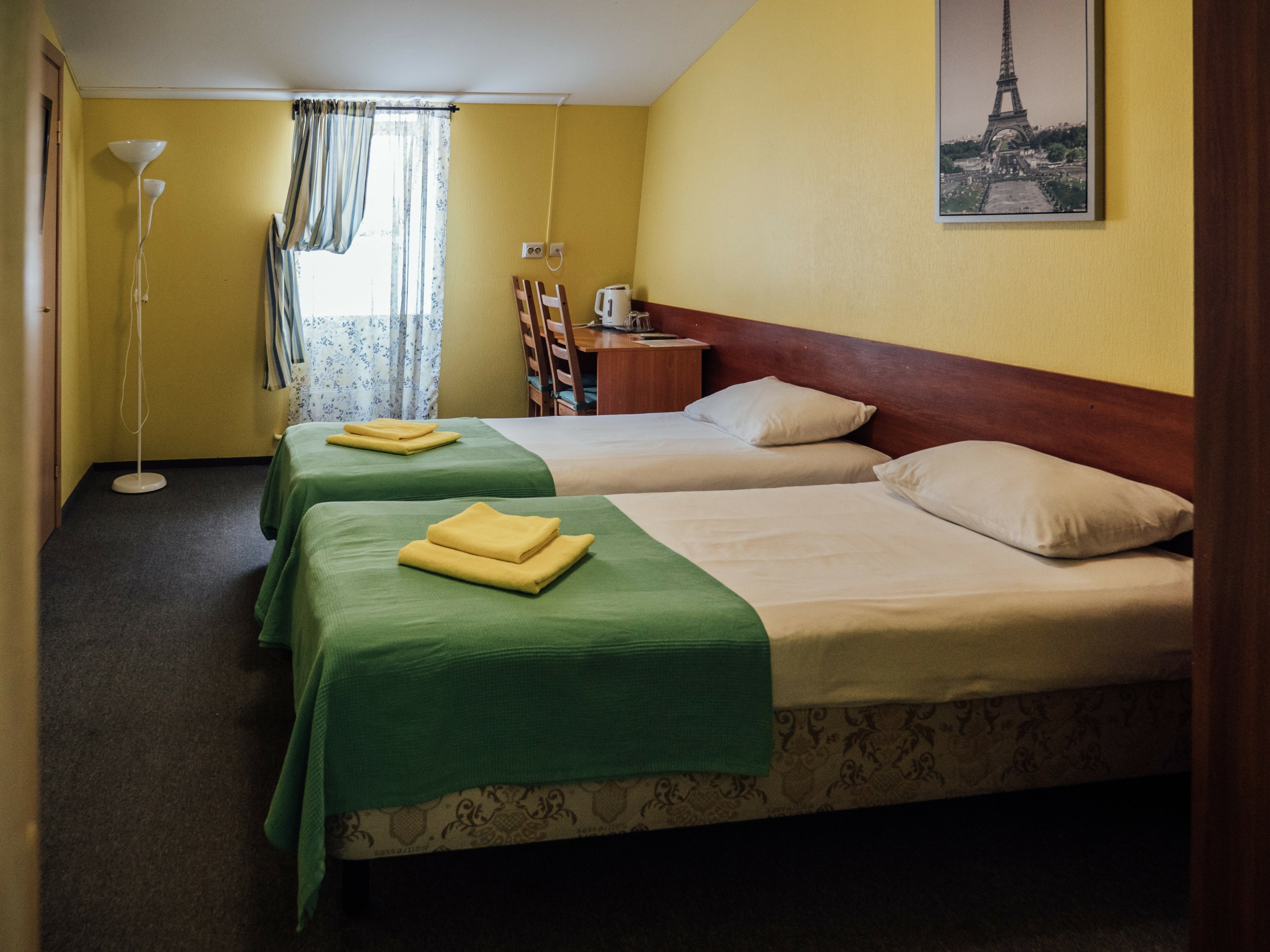 Фото отеля 2