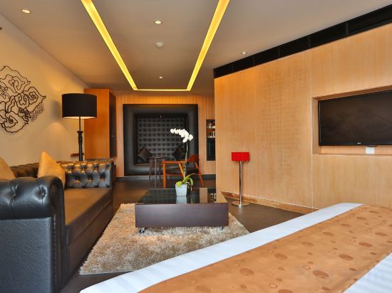 Фото Отель The 101 Bali Fontana Seminyak