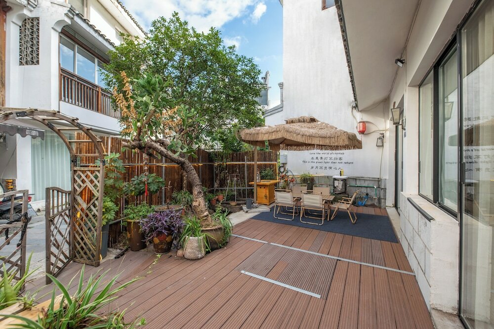 Фото Secret Courtyard Resort Hotel