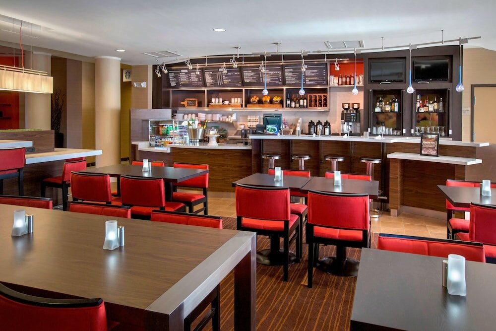 Фото Courtyard by Marriott Paramus