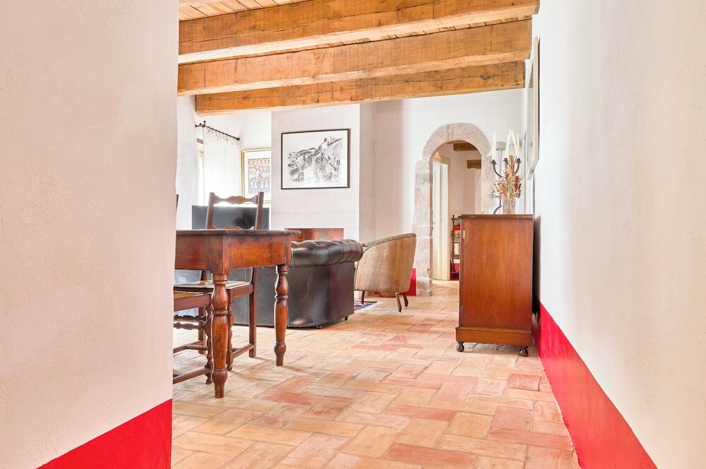 Фото Castello di Postignano Relais