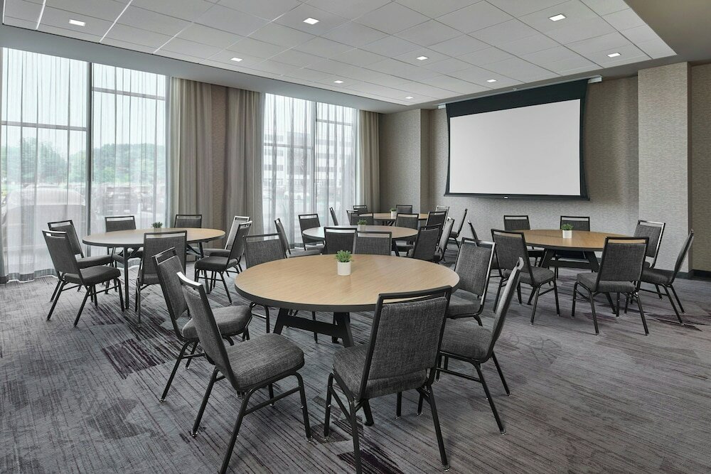 Фото Courtyard by Marriott Albany Airport