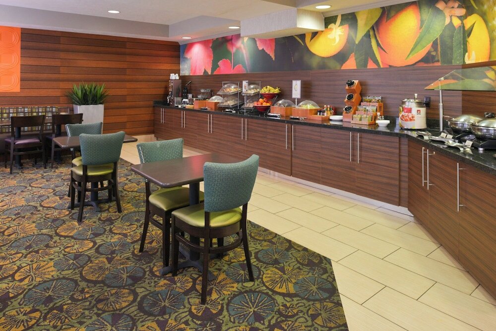 Фото Fairfield Inn by Marriott Salt Lake City Layton