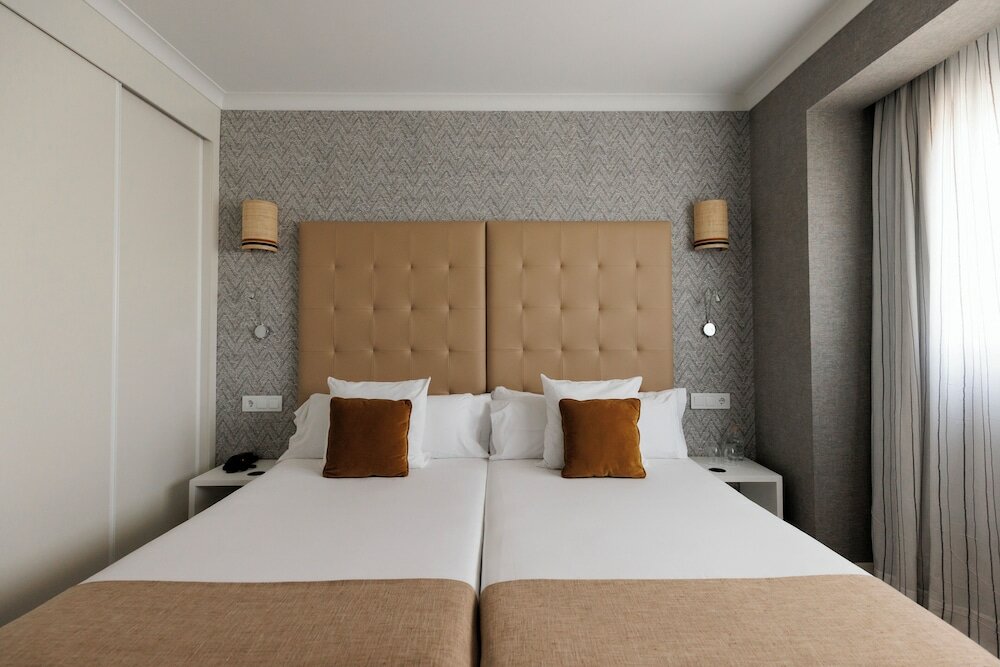 Фото Hotel Pax Guadalajara