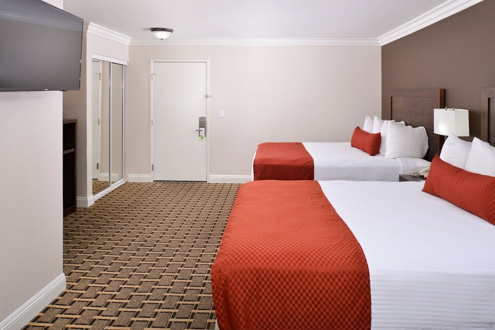 Фото Best Western Plus La Mid Town Hotel