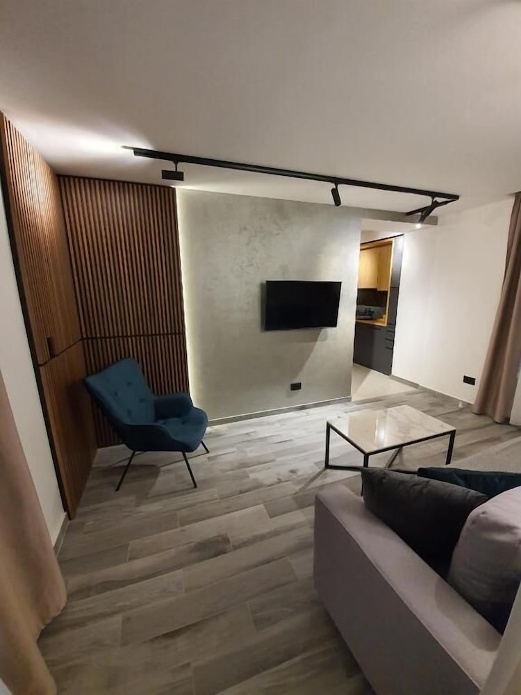 Фото Privilege Suites by Central Park