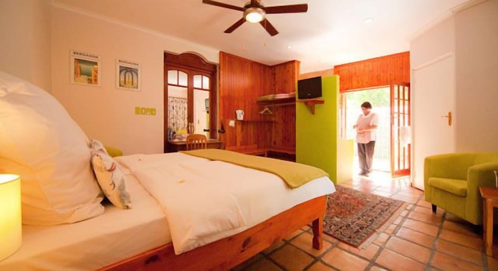 Фото Gubas De Hoek meet eat sleep