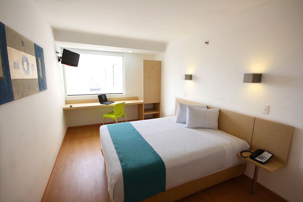 Фото One Guadalajara Centro Historico