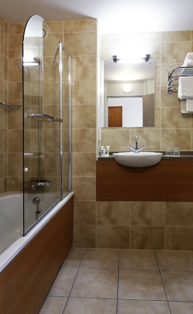 Фото Mercure Wigan Oak Hotel