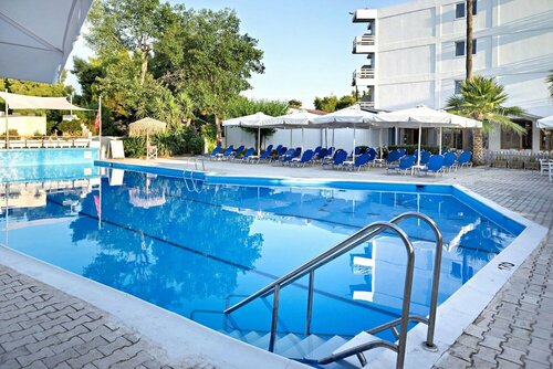 Внешний вид отеля The Grove Seaside Hotel в Муниципальной единице Асинисе, фото 4