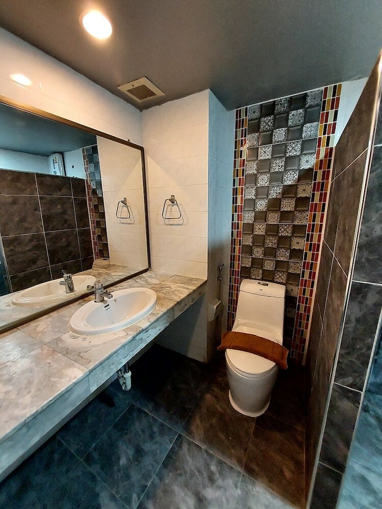 Фото Traveller Inn Hotel