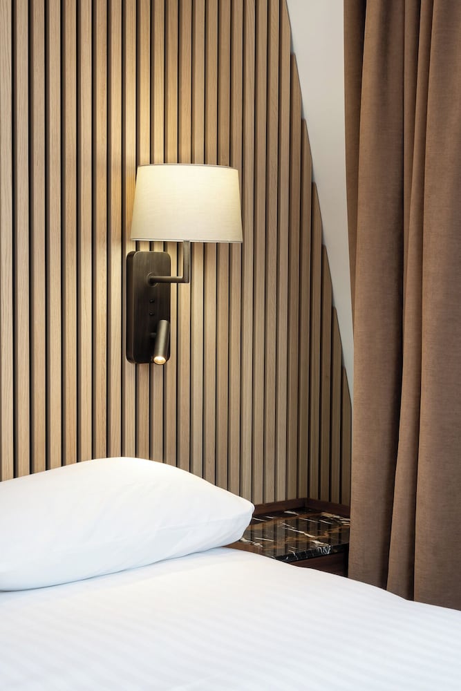 Фото Hotel au Coeur de Republique 