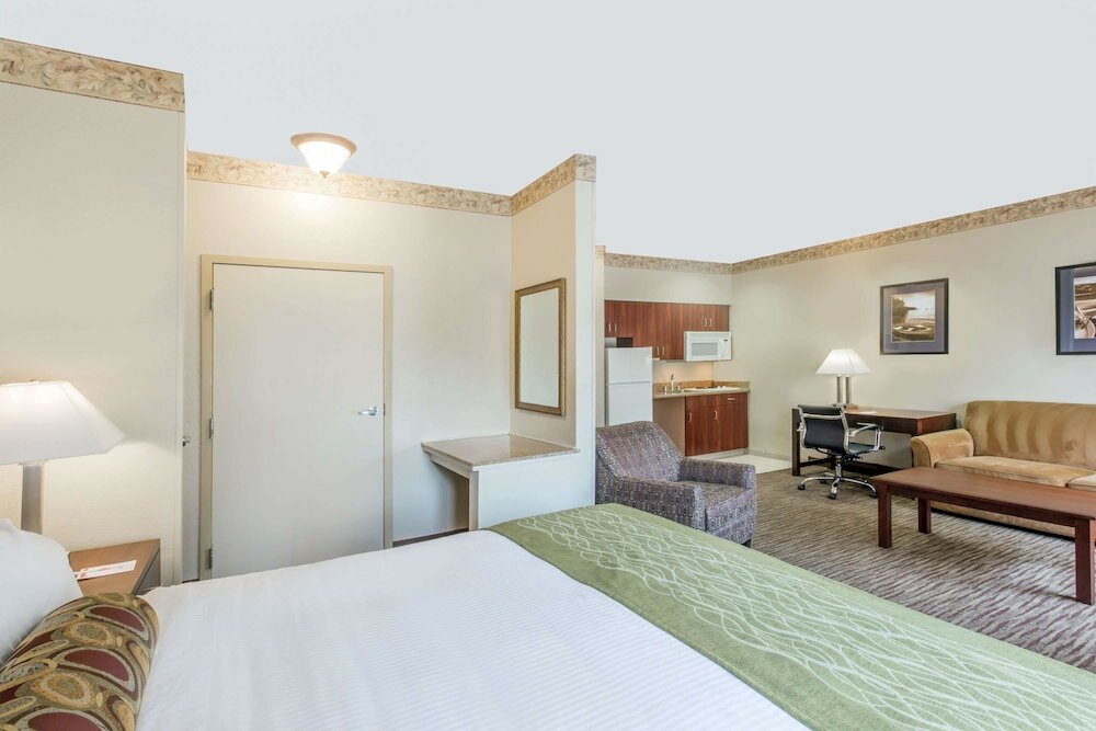 Фото Hawthorn Suites by Wyndham Rancho Cordova/Folsom