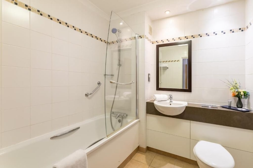 Фото Westmead Hotel