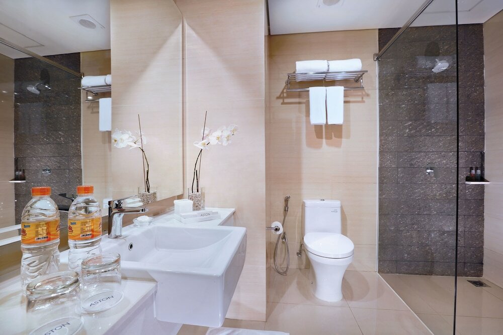 Фото Aston Imperial Bekasi Hotel & Conference Center