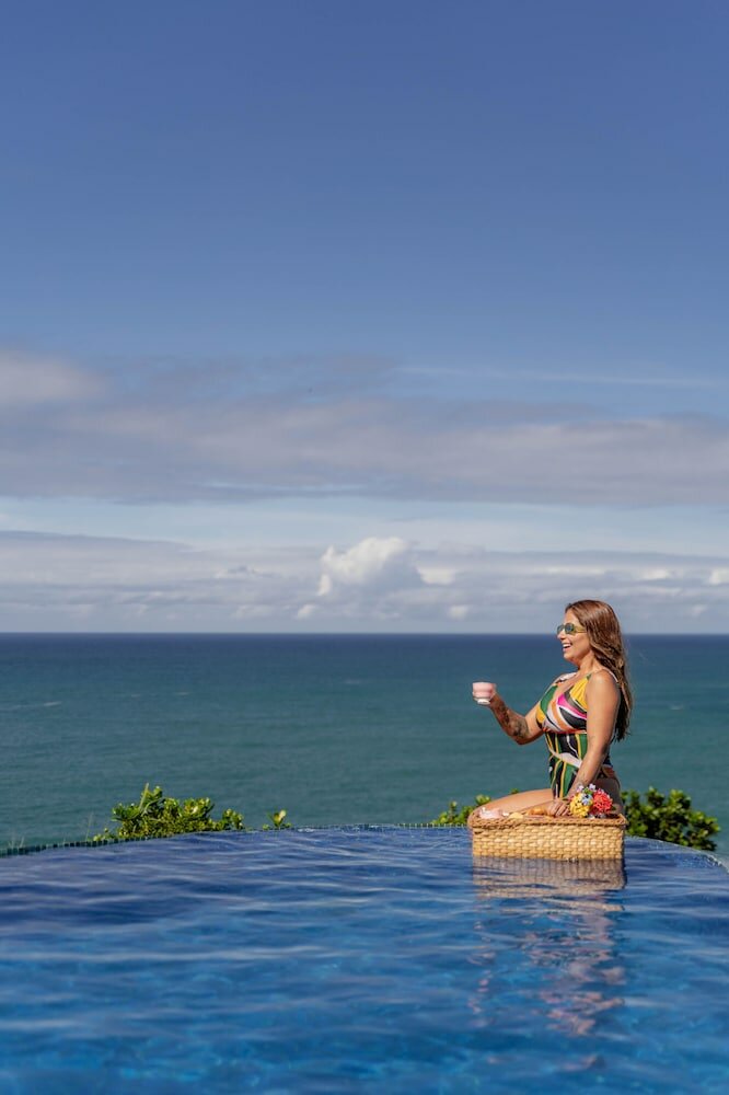 Фото Cliffside Luxury Inn