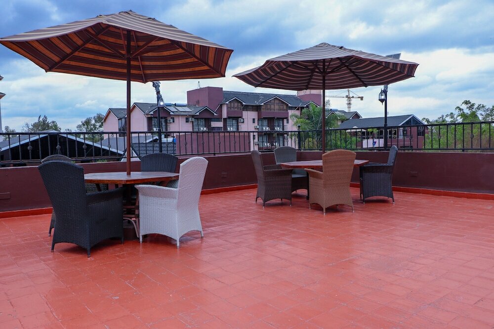 Фото 67 Airport Hotel