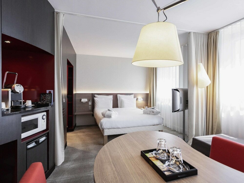Фото Novotel Suites Geneve Aeroport
