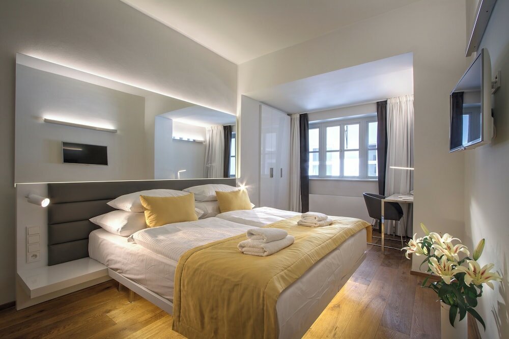 Фото Bishop's House