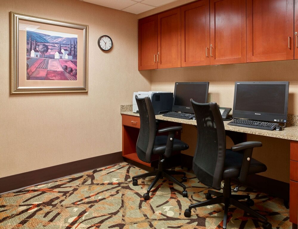 Фото Hampton Inn & Suites North Conway