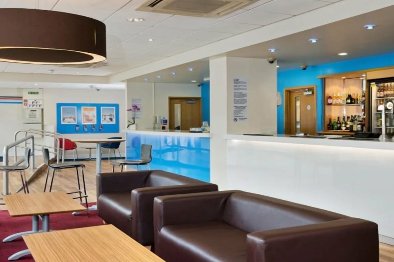 Фото Travelodge Manchester Ancoats Hotel
