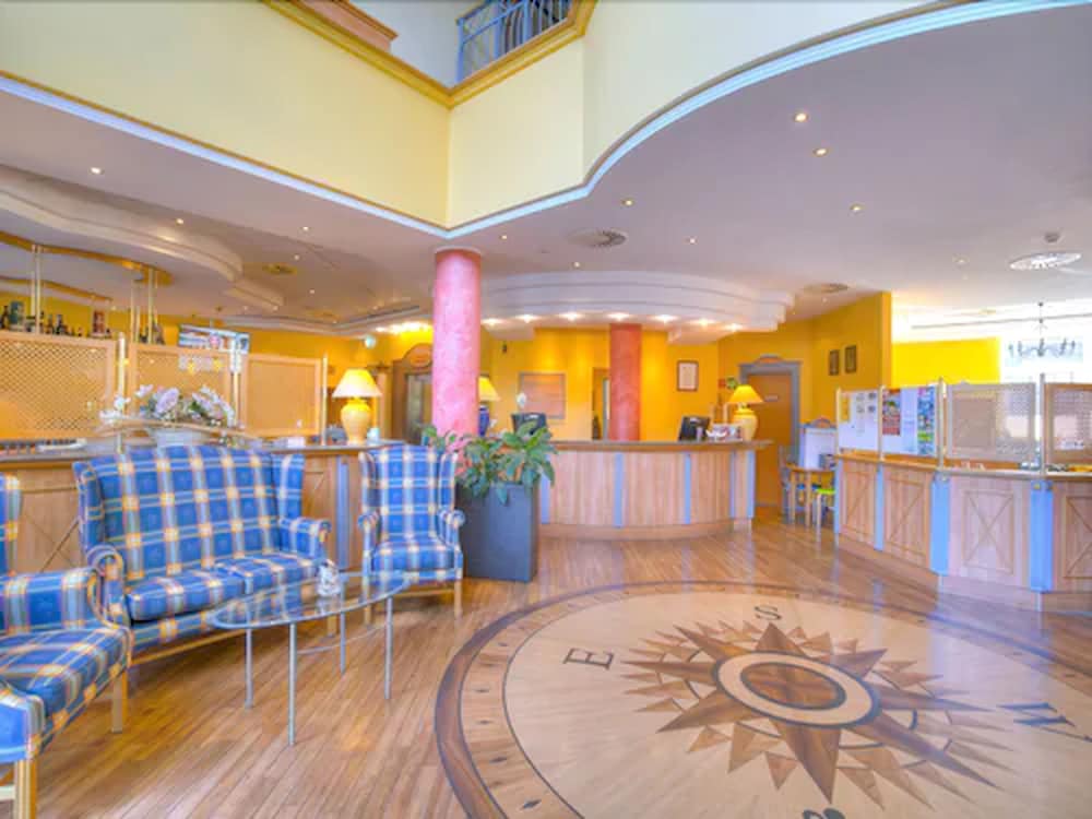 Фото Country Hotel Timmendorfer Strand