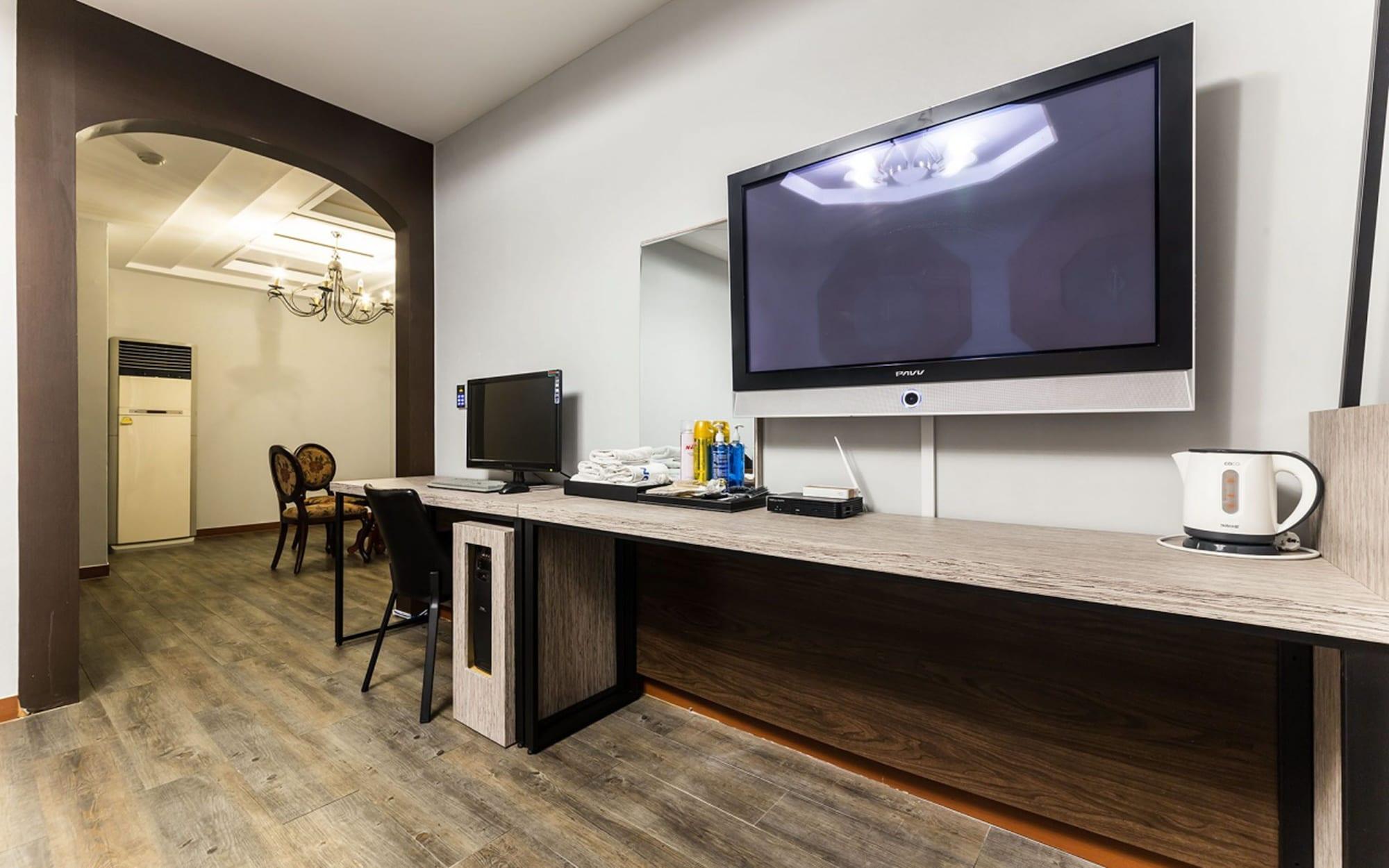 Фото Hotel No. 1