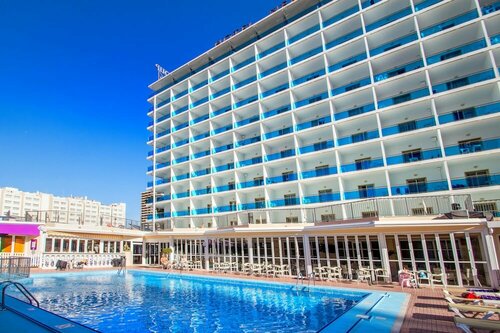 Внешний вид отеля Hotel Servigroup Nereo в Бенидорме, фото 1