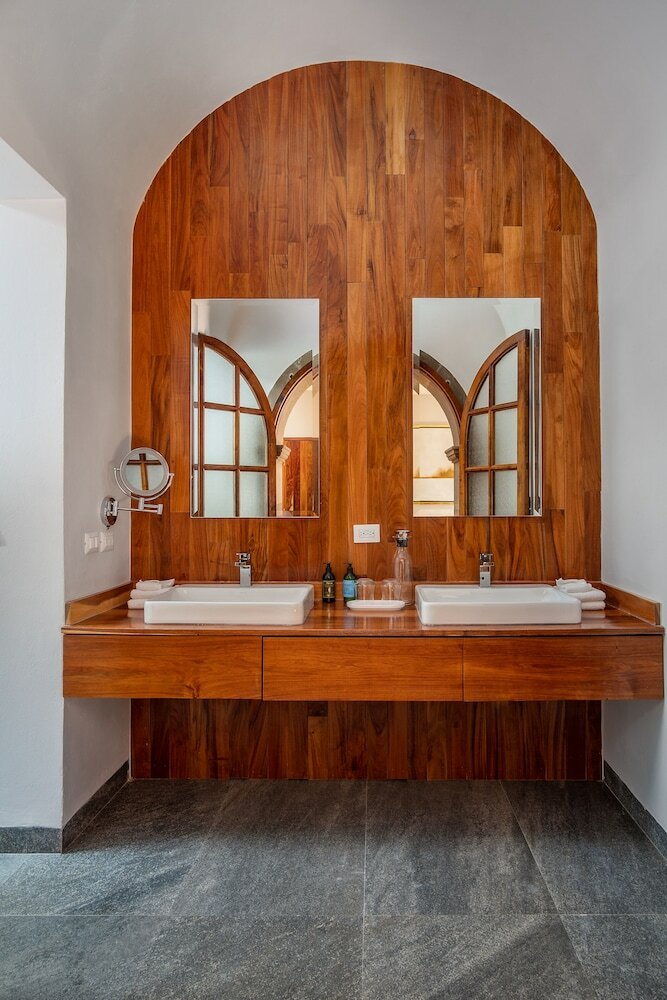 Фото 37870440053