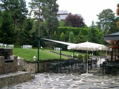 Гостиница Hotel Coma Bella в Сант-Жулиа-де-Лории
