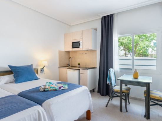 Фото Aparthotel Vibra Del Mar - Adults Only