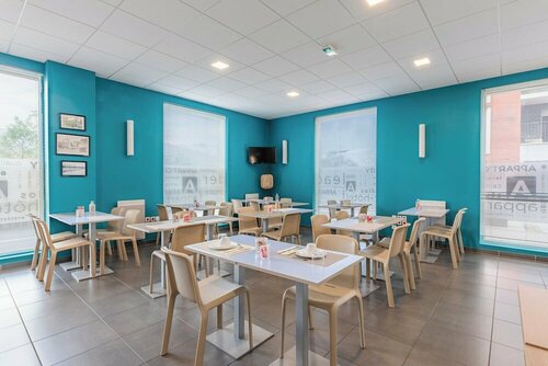 Гостиница Appart'City Cherbourg Centre Port в Шербур-Октевиле